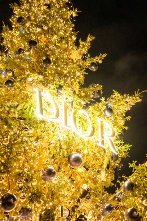 dior christmas tree toronto.